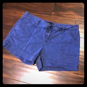 Calvin Klein blue Khaki shorts size 12